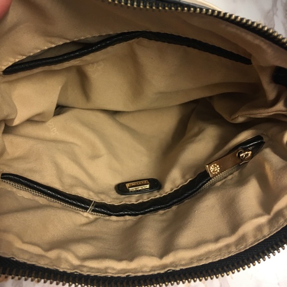 Authentic Gorgeous GUSSACI Leather Bag - Picture 11 of 14